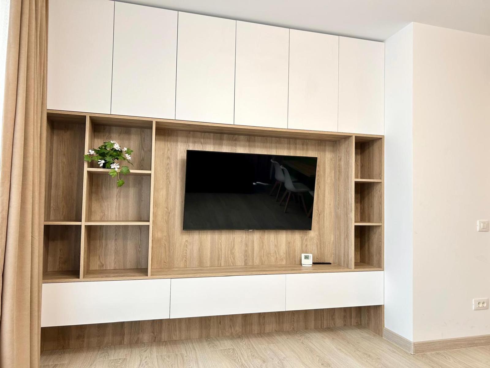 Jad - Urban Plaza - Luxury 3 Rooms & 2 Rooms Apartments Брашов Екстериор снимка