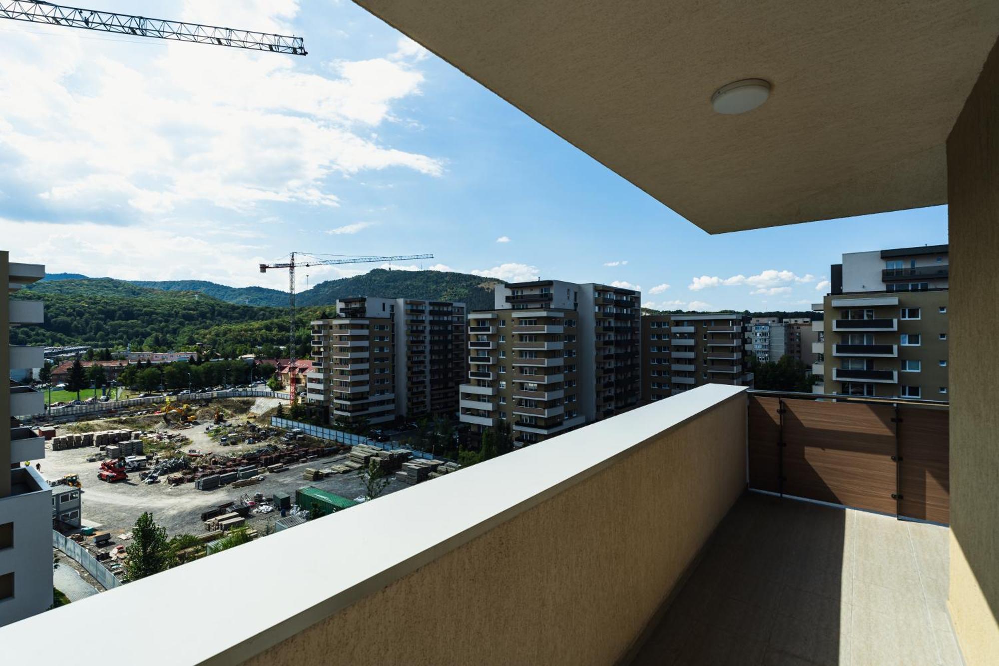 Jad - Urban Plaza - Luxury 3 Rooms & 2 Rooms Apartments Брашов Екстериор снимка