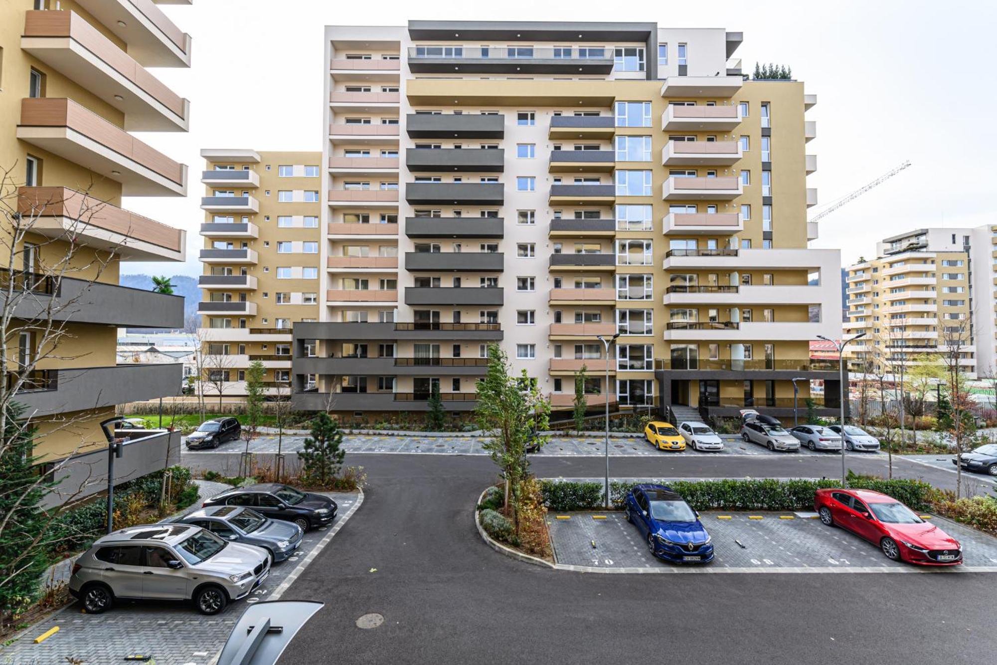Jad - Urban Plaza - Luxury 3 Rooms & 2 Rooms Apartments Брашов Екстериор снимка